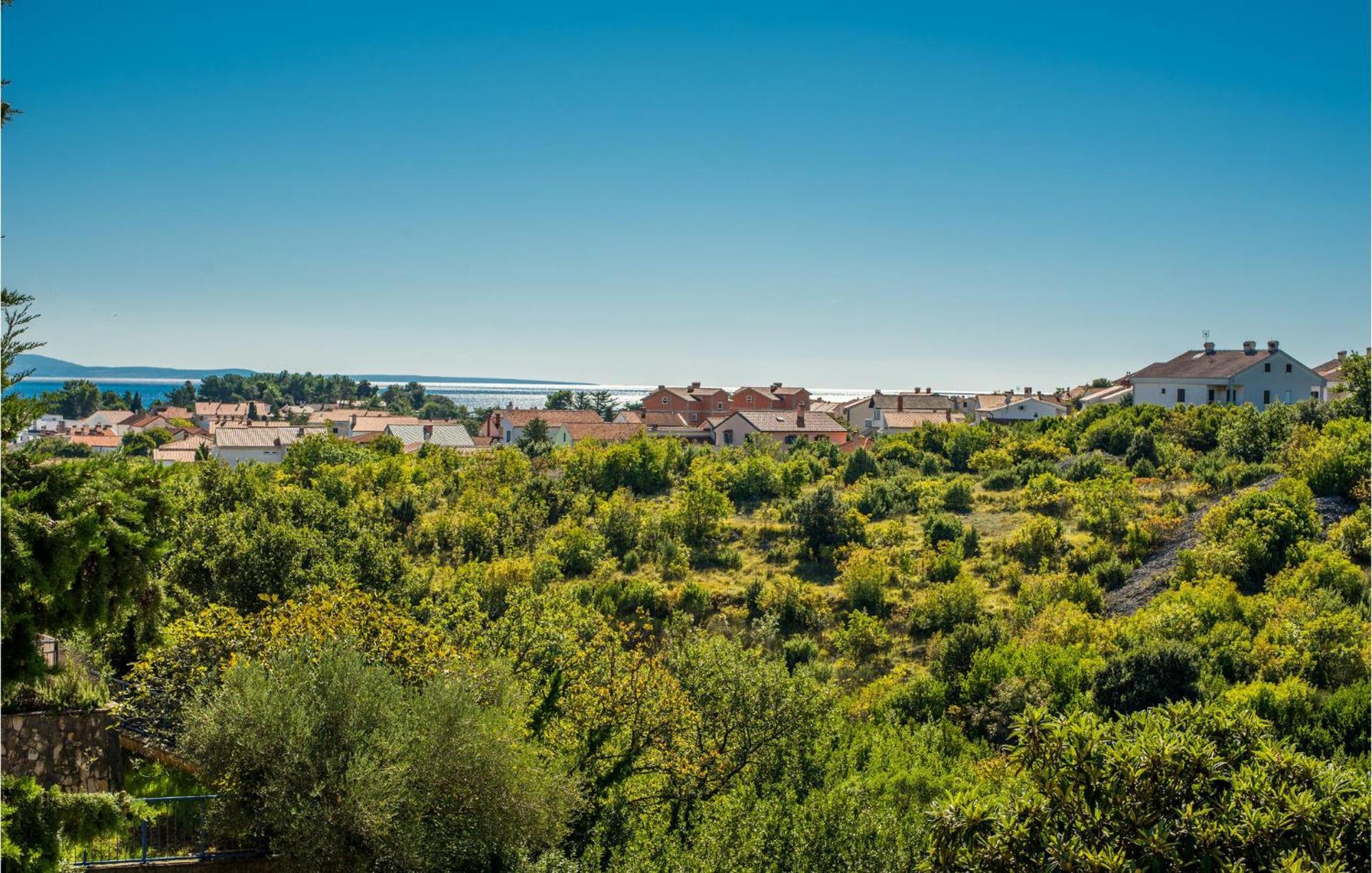 3 Bedroom Nice Apartment In Krk Krk Town Exterior foto